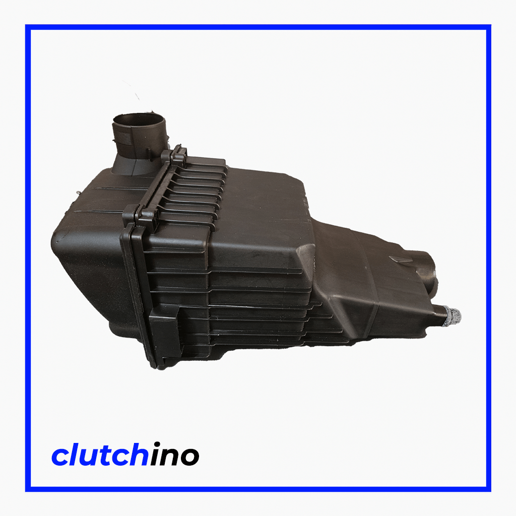 <p>مجموعه هواکش پژو 206 تیپ 2 قدیم با طراحی مقاوم و استاندارد، وظیفه تصفیه و هدایت هوای ورودی به موتور TU3 را دارد و موجب بهبود احتراق، افزایش راندمان و کاهش مصرف سوخت می‌شود.</p>